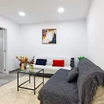 Apartament Flat With Garden *