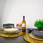 Apartament Flat With Garden *