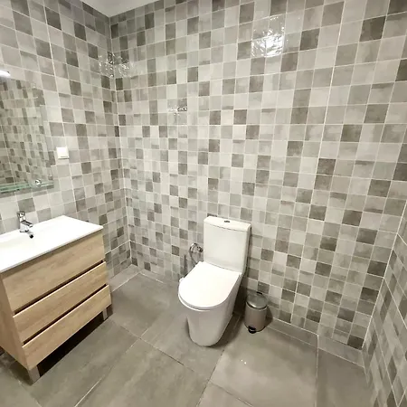 Central Flat With Garden Apartment Lisbon