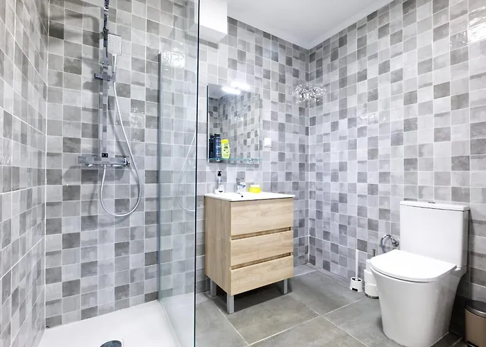 Flat With Garden Lizbona