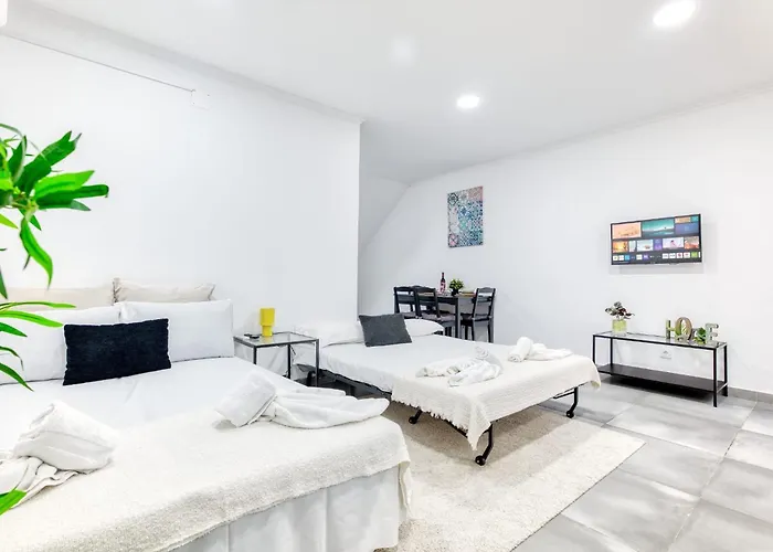 Apartament Flat With Garden *